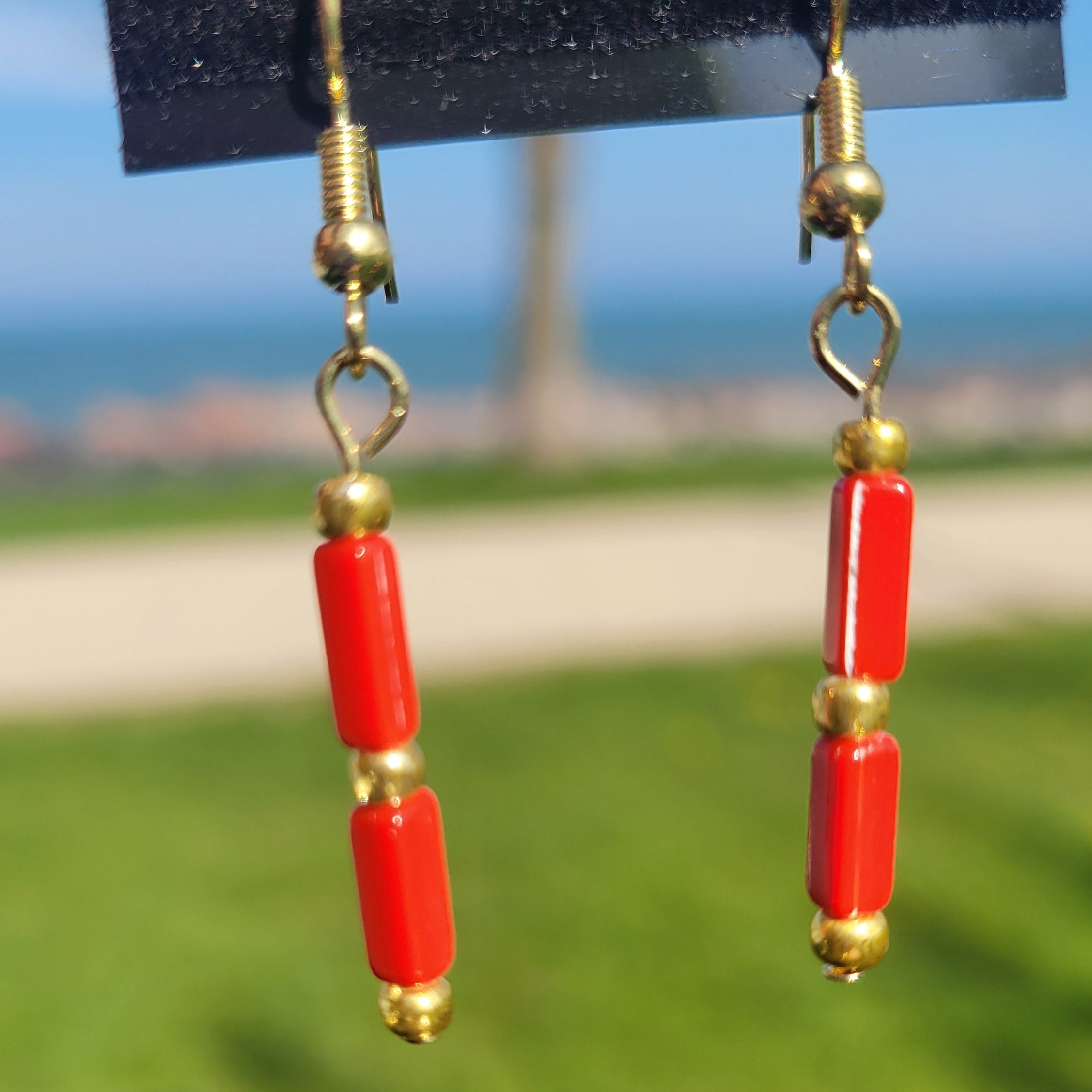 Elegant Red/Gold Beaded Earrings